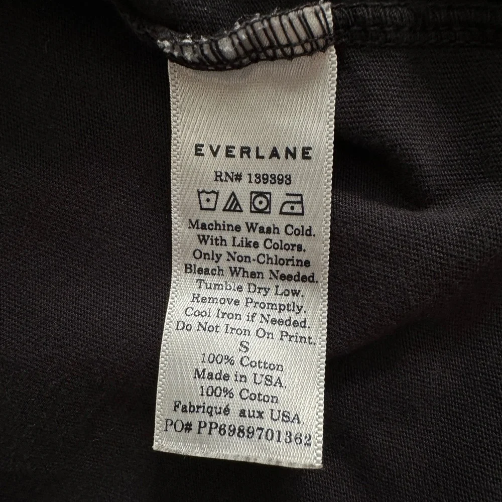 Everlane Men's Classic Black V-Neck Tee T-Shirt 100% Cotton Size Small - Picture 6 of 7
